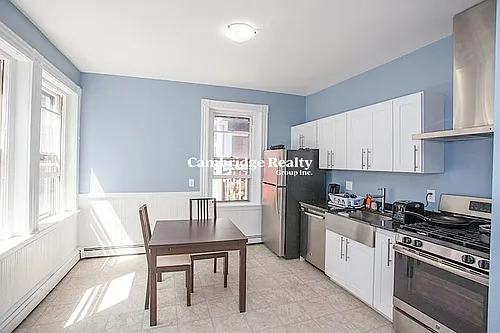 147 Columbia St #3T Photo 1