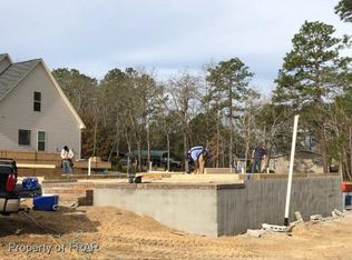 236 Laurel Dr, Spring Lake, NC 28390