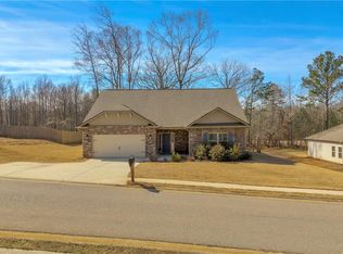 371 River Mansion Dr, Jefferson, GA 30549