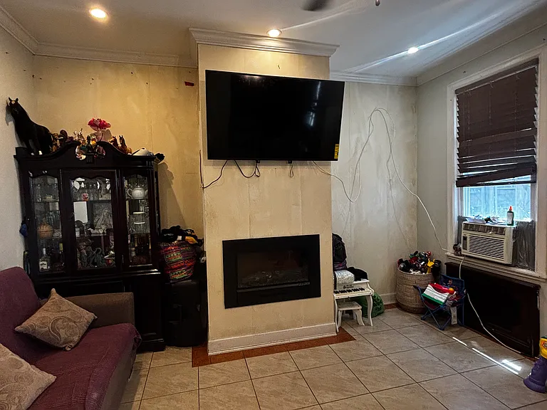 517 28th St #1 — Photo 7