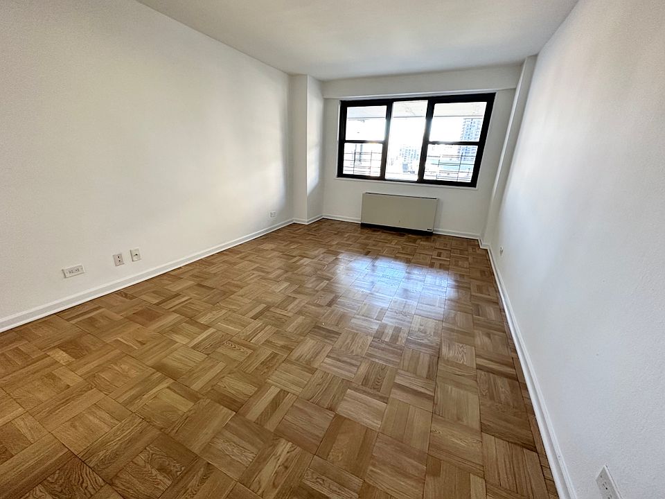 1st image of 305 E 86th St #7PE