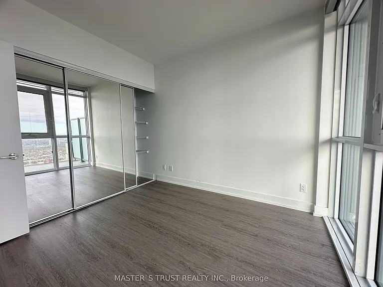 7 Grenville St #5806 — Photo 15