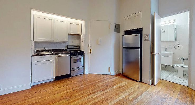 1st image of 334 E 93rd St APT 16