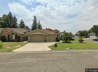 5909 W Beechwood Ave, Fresno, CA 93722