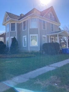 802 10th St, Grundy Center, IA, 50638