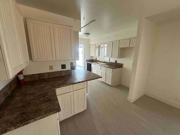 1127 W Frito Ave — Photo 5