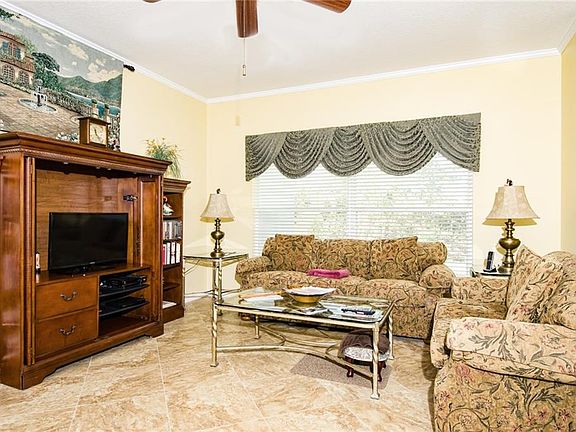 3rd image of 422 Balboa Dr