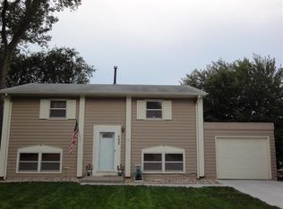 702 Garden Ave, Bellevue, NE 68005