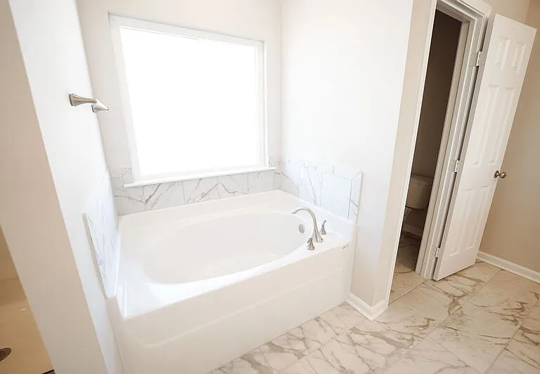 125 Chilburn Cir — Photo 22