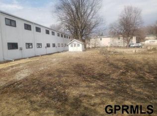 659 E 10th St, York, NE 68467