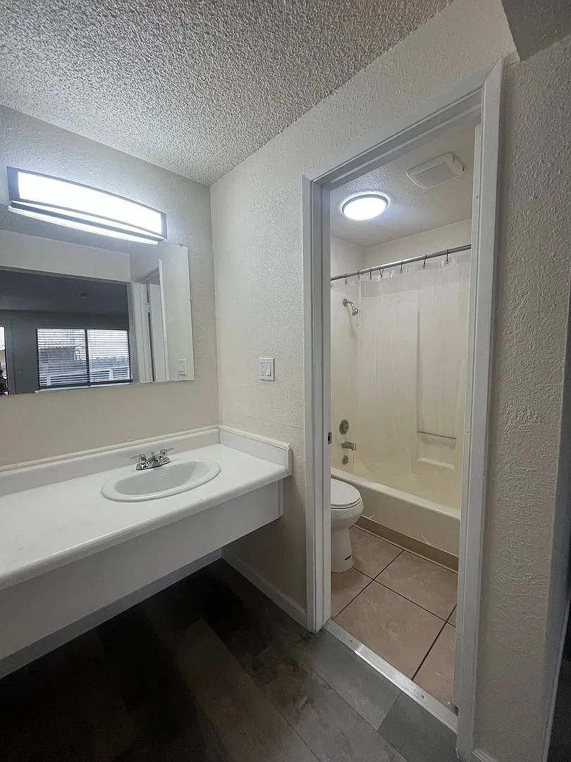 Independence Flats — Photo 3