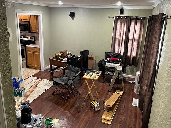5th image of 34 Viewmont Dr