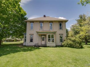 115 N Main St, Modesto, IL 62667