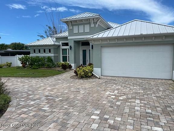 2nd image of 2345 Pineapple Ave