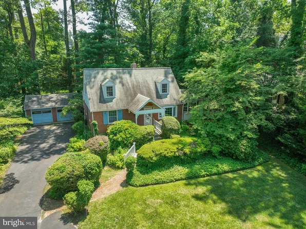 2561 Valley View Dr, Huntingdon Valley, PA 19006