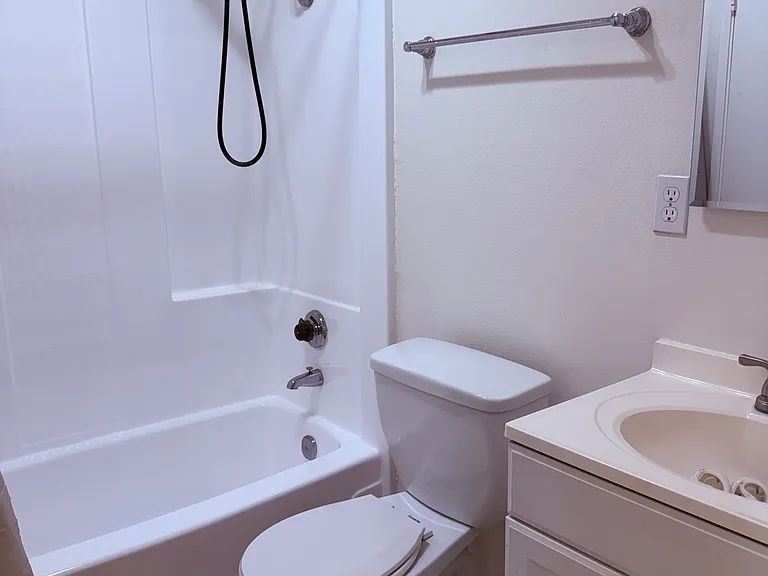 7061 Fulton Way — Photo 14