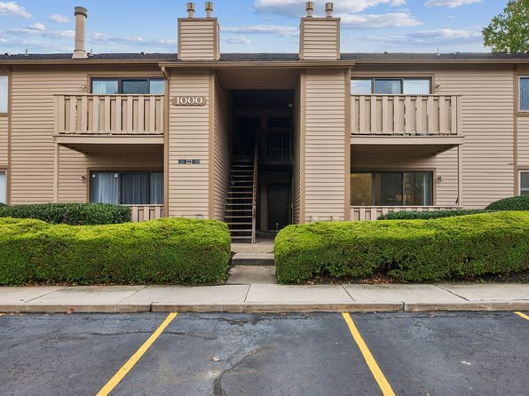 1001 Woodhollow Dr #1001, Marlton, NJ 08053 – 2-bedroom rental in Marlton