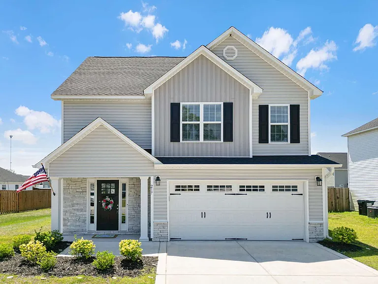 217 Lookout Ln — Photo 1
