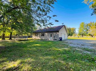 100 Mundy St, Eldorado, IL 62930