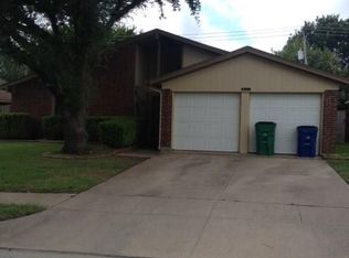 5908 Birchhill Rd, Watauga, TX 76148