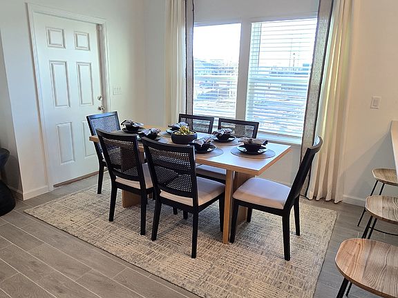 4th image of 1730 Pacifico Way