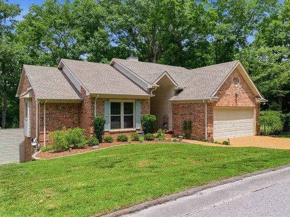 105 Stoneway Close, Nashville, TN 37209