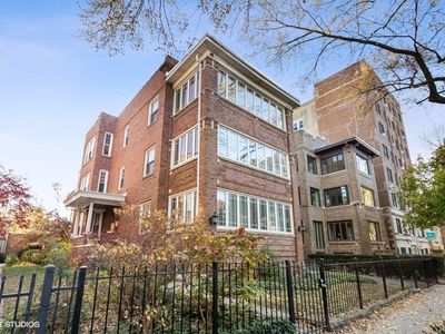 1129 W Pratt Blvd APT 3, Chicago, IL, 60626