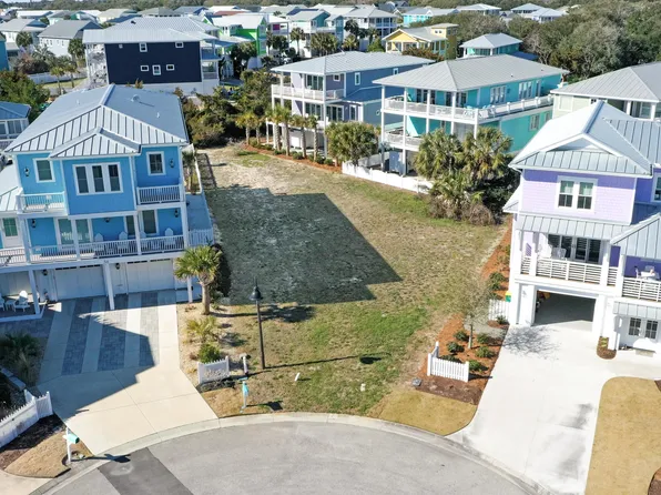 509 Seahorse Place, Kure Beach, NC 28449