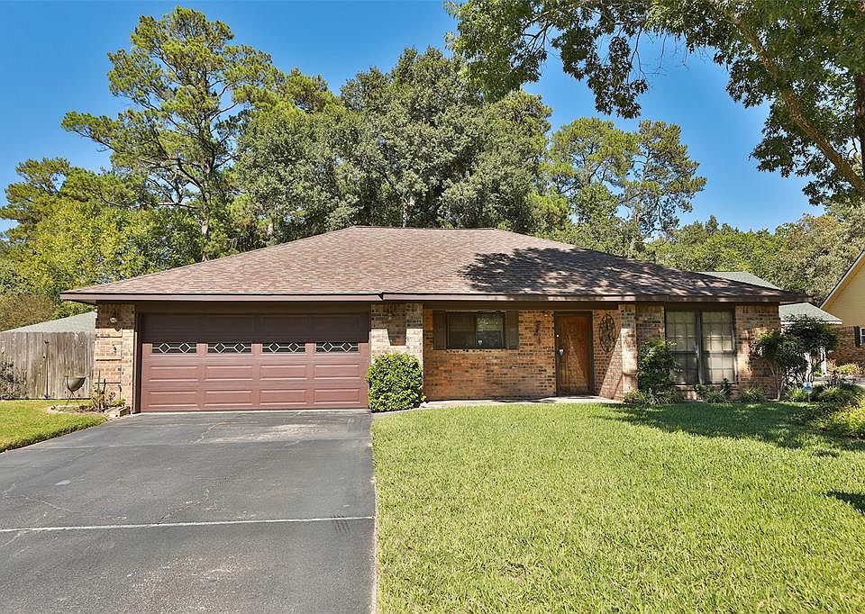 1st image of 28223 Camille Dr