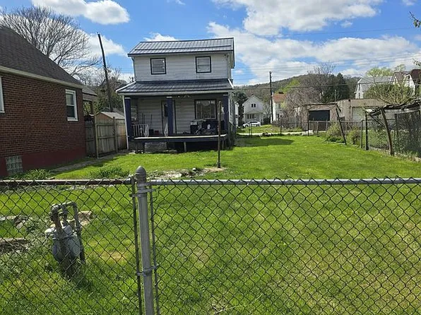 1625 4th Ave, Arnold, PA 15068