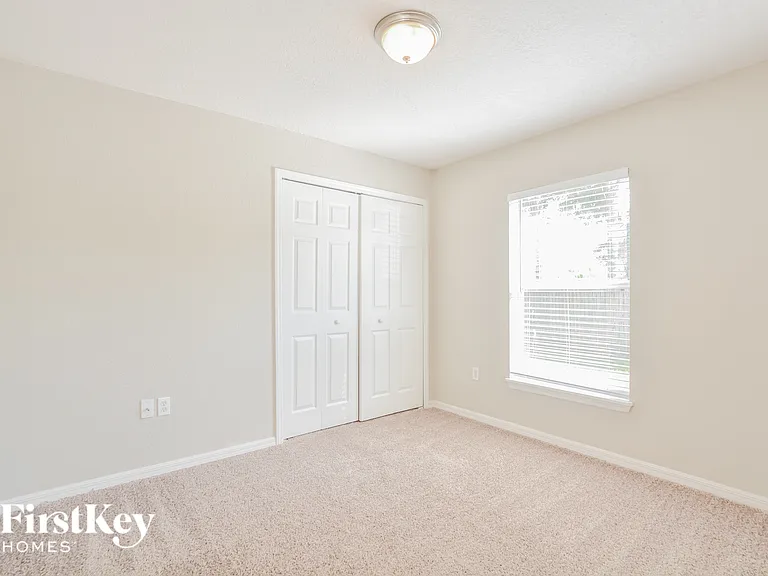 743 Pelican Ct — Photo 13