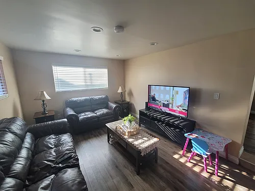 1207 N Fries Ave #B Photo 1
