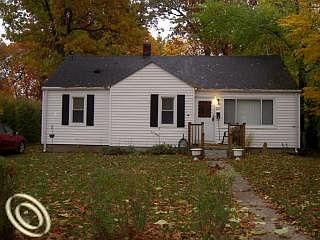 1st image of 2127 2nd St