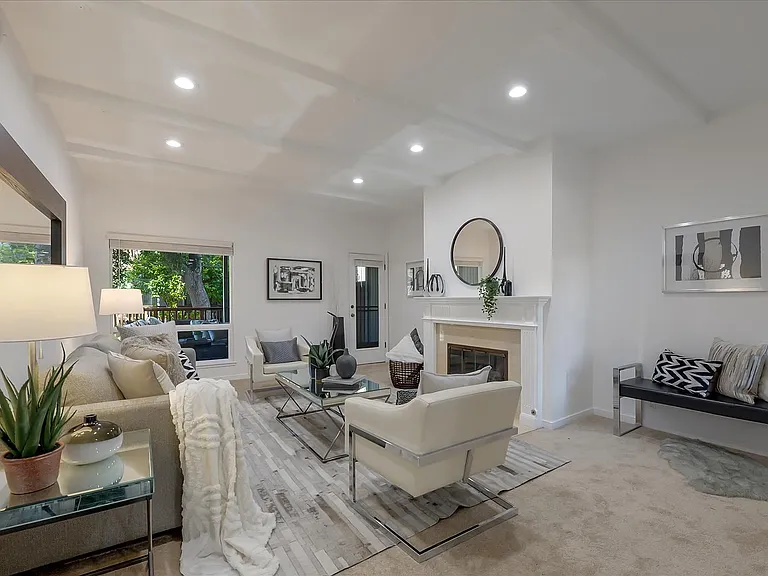 1150 Pine St #D — Photo 9