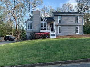 3382 Cottonwood Ln, Snellville, GA 30078