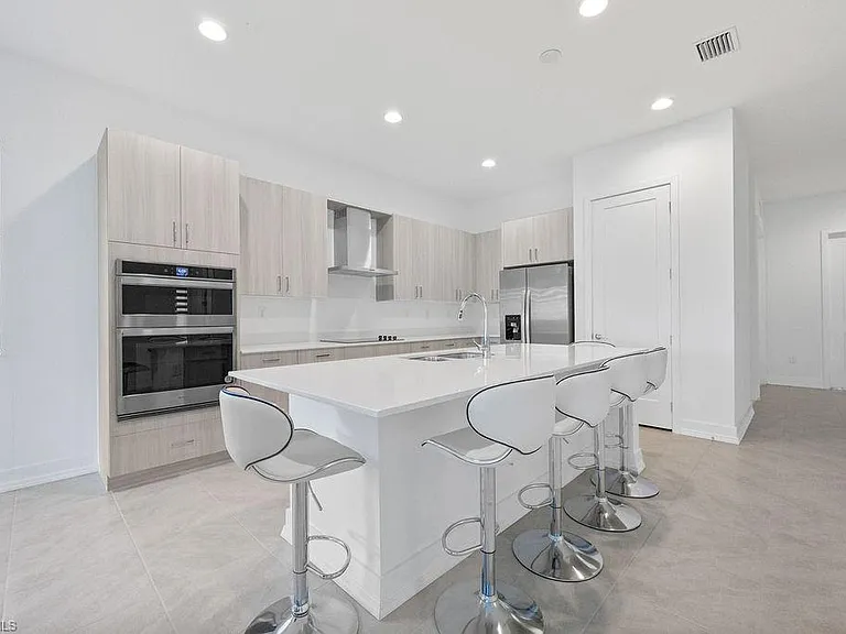 5293 Marano Dr — Photo 5