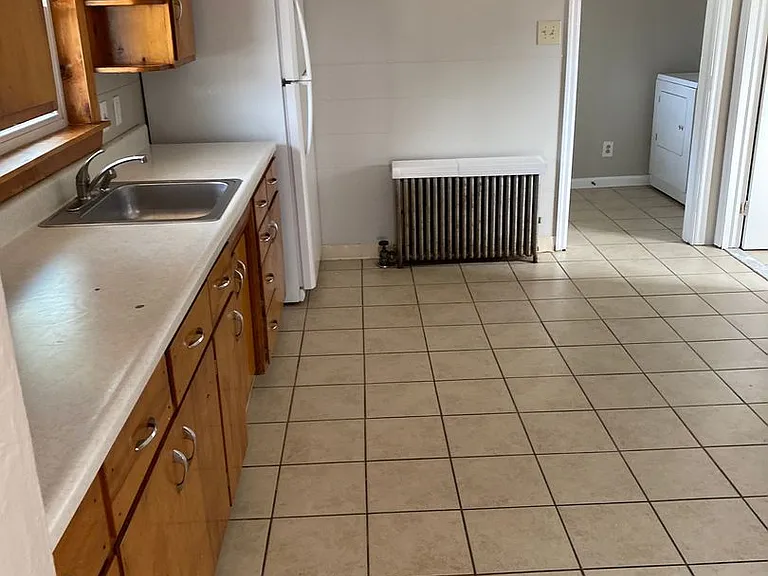 928 Clearview St — Photo 5
