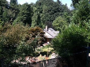 10015 20th Ave NE, Seattle, WA 98125