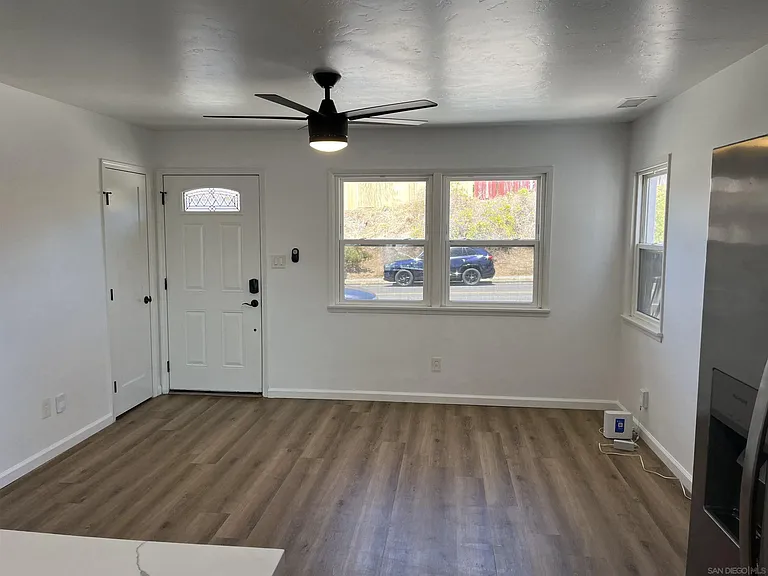 5375 Churchward St — Photo 4