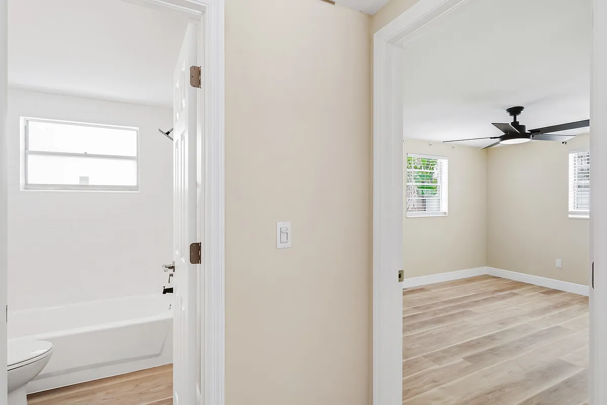 Building Photo - 263 148th Ave E #1