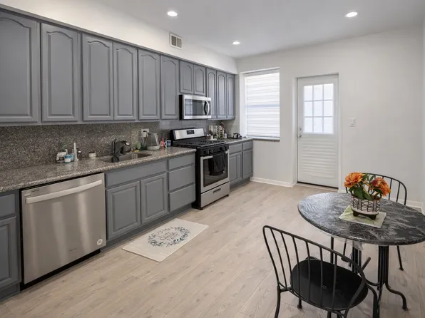 219 W Girard Ave #A, Philadelphia, PA 19123