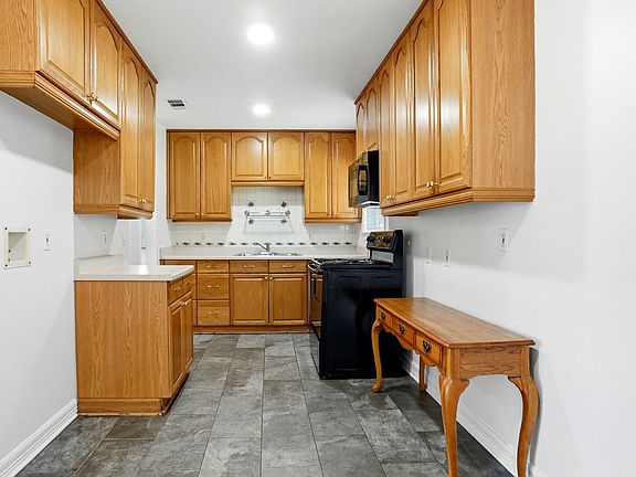 5th image of 1013 Irion Dr