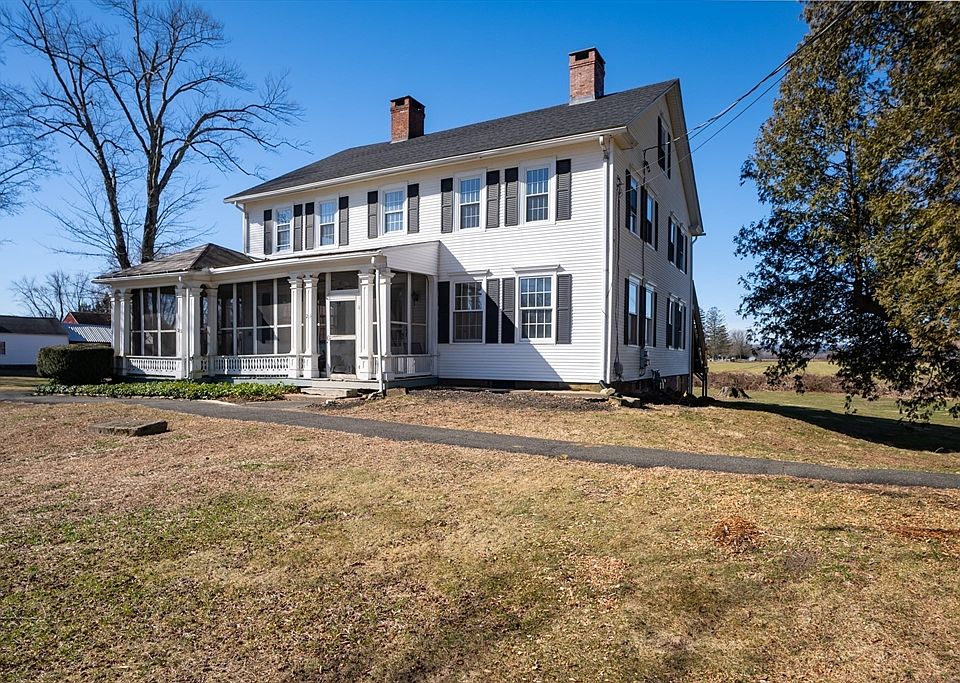 25 West St, Hadley, MA 01035 Zillow