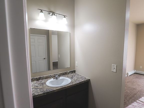 3rd image of 1305 Queens Way #113