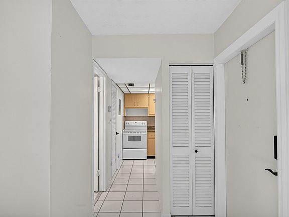 3rd image of 6903 Cypress Road #B23