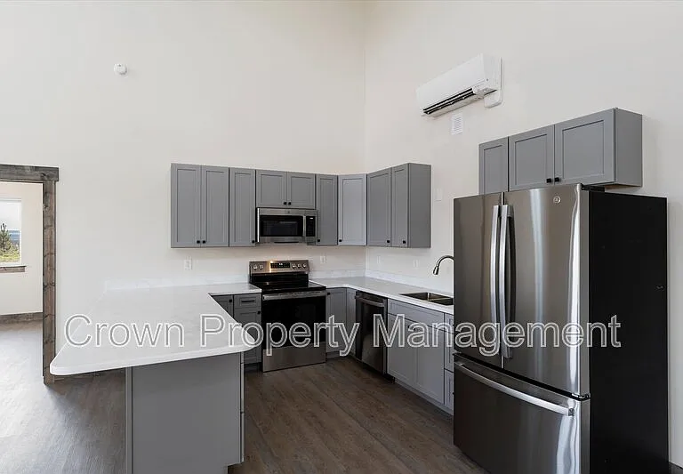 2401 Lower Valley Rd #B — Photo 4