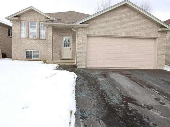 60 Donegal Dr, Brantford, ON N3T 6L2