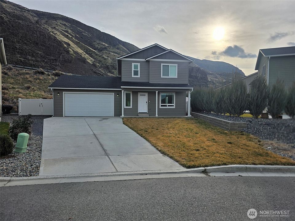 1st image of 271 George Loop