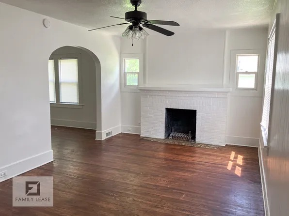 1034 W Macon St APT B, Decatur, IL 62522