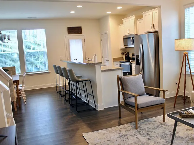 5724 Princess Curry Way — Photo 3